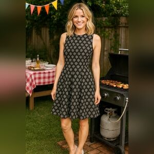 H&M Black and White Patterned Midi Dress. Size  8. Flare Skirt